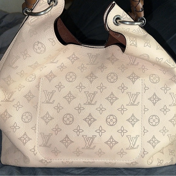 Louis Vuitton Carmel - Picture 3 of 7